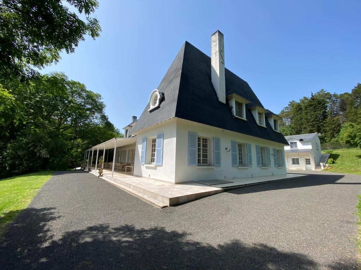 Manoir Et Appartements Avec Piscine Au Domaine De Bize Mirepoix Mirepoix  Kültér fotó